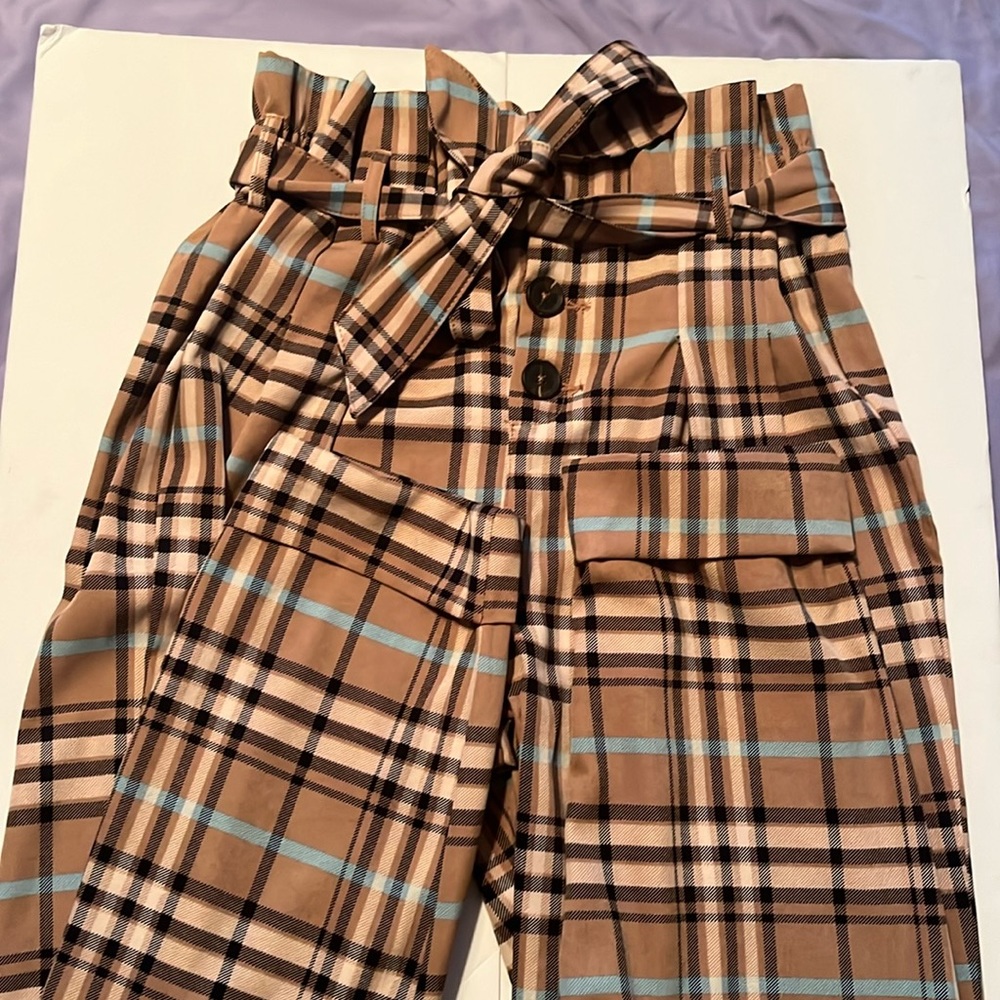 High waisted plaid cuffed trousers